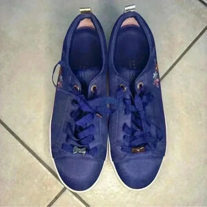 Ted Baker Giellie women’s casual embroidered shoes 8.5